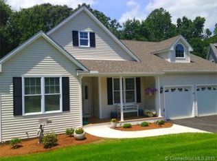 39 Whiting Farms Ln, Niantic, CT 06357