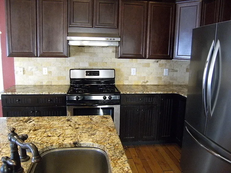 6970 Silverwind Cir — Photo 4