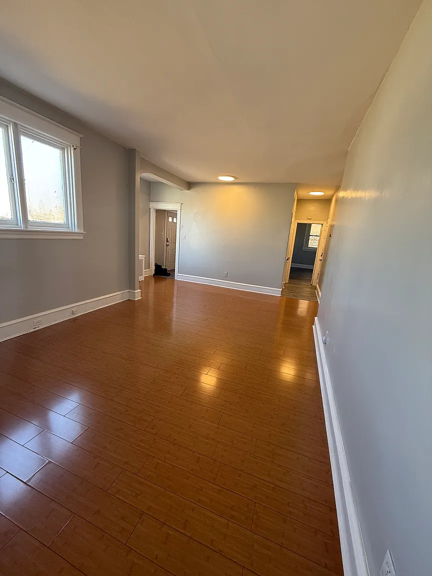 1338 Markley St Floor 1 photo 1