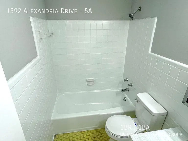 1592 Alexandria Dr #5A — Photo 18