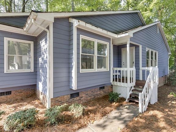 5th image of 4005 King Edward Ct