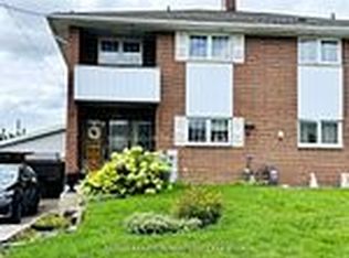 209 Saint Lucie Dr #Basement, Toronto, ON M9M 1T4