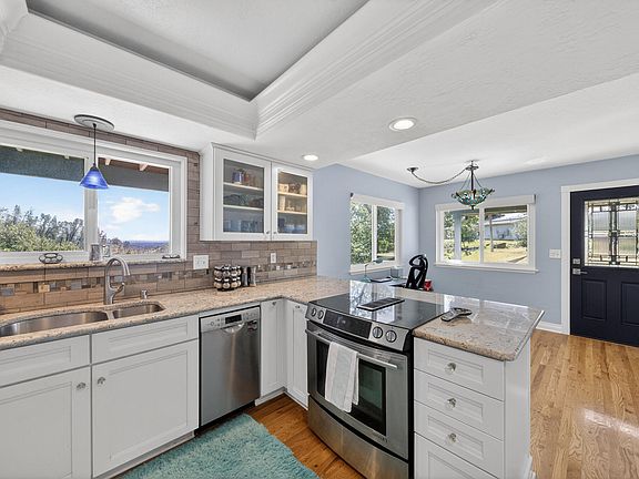 5th image of 14385 Sundown Dr