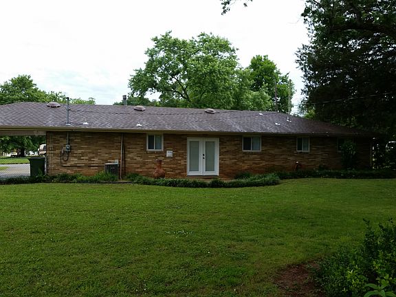 3rd image of 6300 Sheri Dr NW