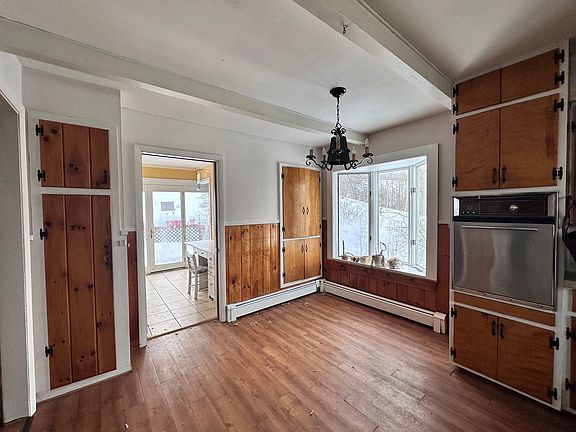 4th image of 9 Hillcrest Drive