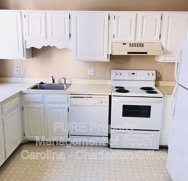 75 Society St #4 — Photo 11