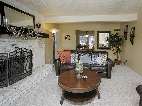 5th image of 7881 Cayhill Ave