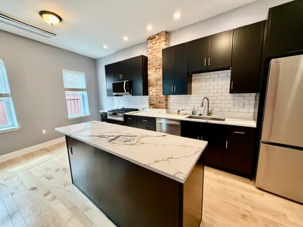 300 North St #5, Boston, MA 02113