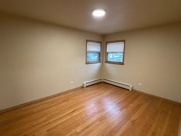 7400 N Harlem Ave #1W — Photo 4