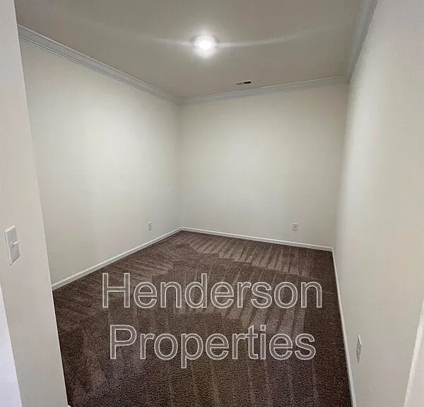106 Quinn Rd — Photo 9