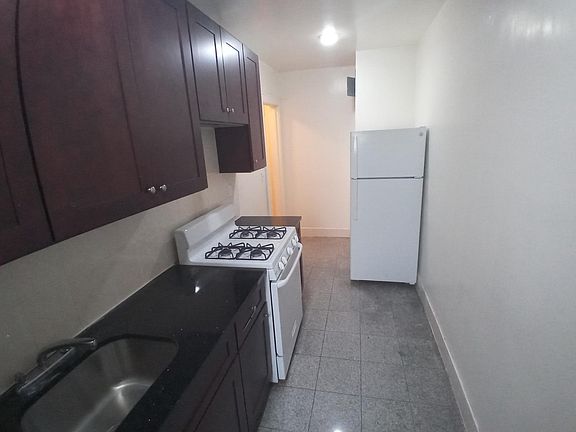 2nd image of 6 West Ave APT 5