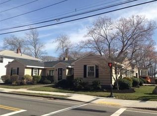 440 Hawthorn St, New Bedford, MA 02740