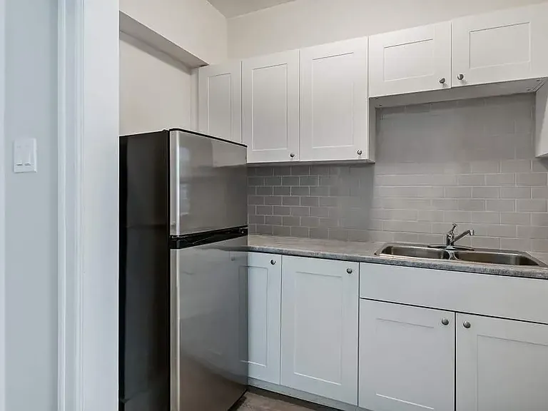 2024 14th Ave #12 — Photo 14