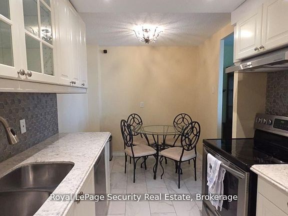 4th image of 2556 Argyle Rd #805
