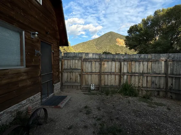 224 Cabresto Rd, Questa, NM 87556