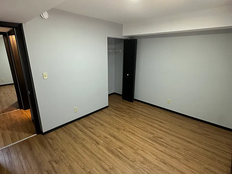 Vawter Street Apartments — Photo 9