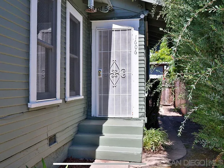 Meade Ave — Photo 17