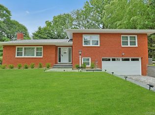 73 Bon Air Ave, New Rochelle, NY 10804