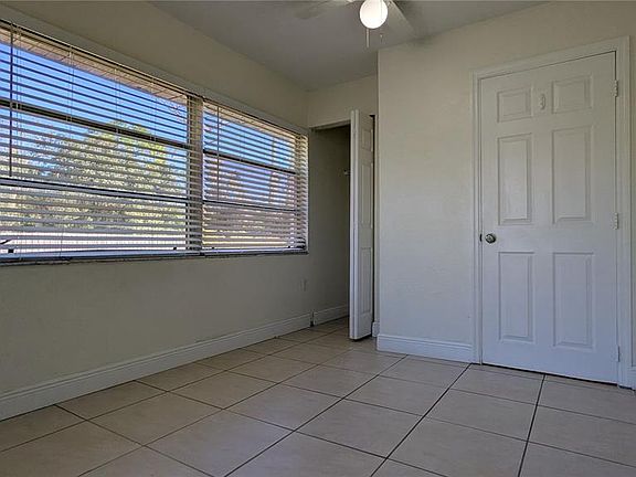 4th image of 874 Dolphin Ave NW #874