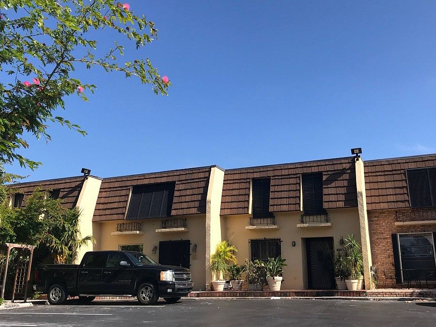 1st image of 4003 NE 167th St #4