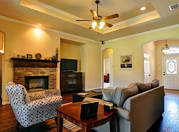 2nd image of 8220 Shady Valley Dr