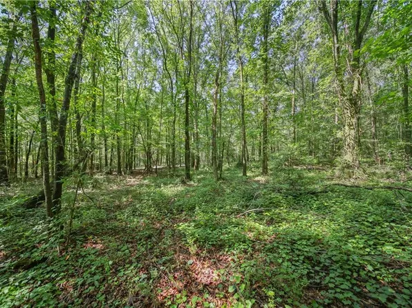 2 Lord Rd, Commerce, GA 30530