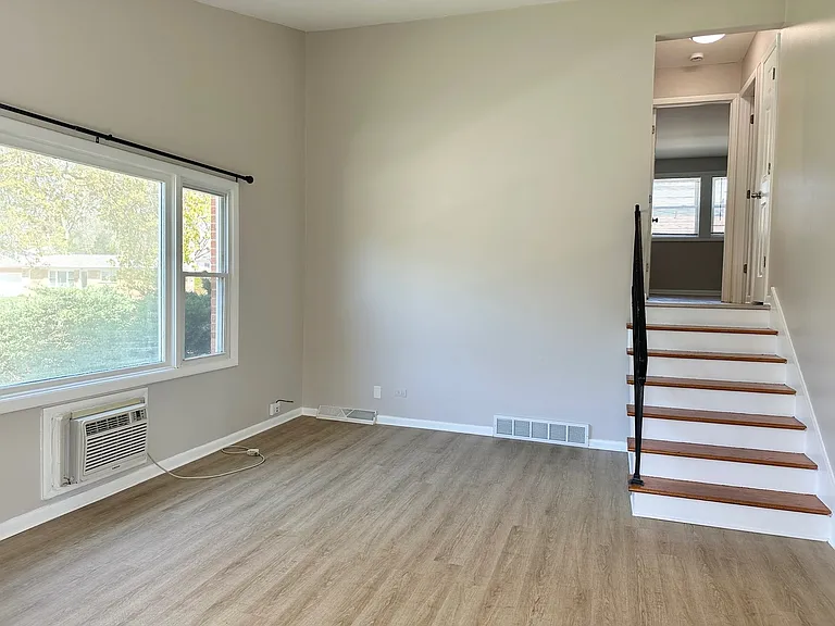 525 Ryan Ln #B — Photo 3