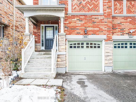 4th image of 806 McCue Dr