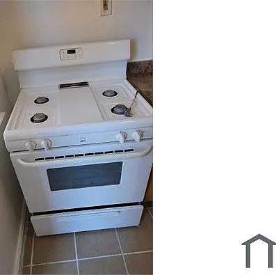 61 Saint James Pl #1L — Photo 20