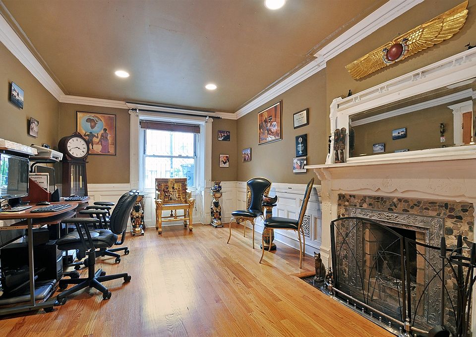 1st image of 476 Greene Ave