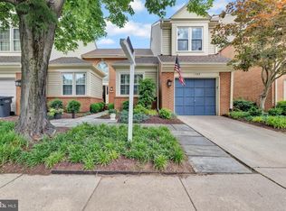 1789 Duffield Ln, Alexandria, VA 22307