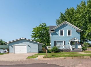 214 S Culver St, Chippewa Falls, WI 54729