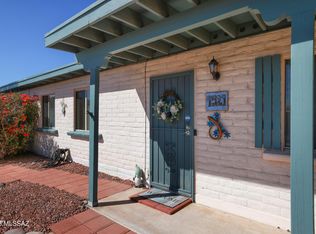 9521 E Myra Dr, Tucson, AZ 85730