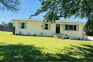 1st image of 727 Hutcheson Rd