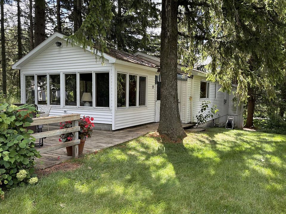 1st image of 514 Sharpes DRIVE