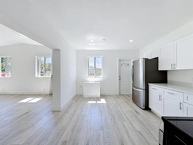 10230 SW 177th St — Photo 6