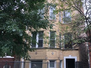 3235 W Crystal St #4 S, Chicago, IL 60651