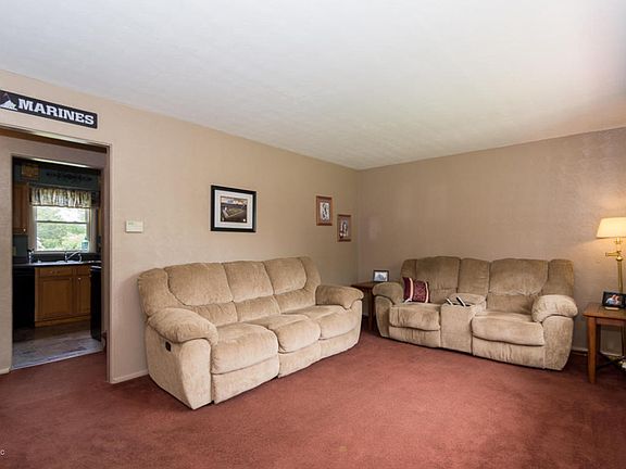 4th image of 1219 Lawndale Ave
