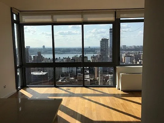 Rented by UDR | media 12