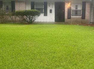 3026 Groton Dr, Houston, TX 77051