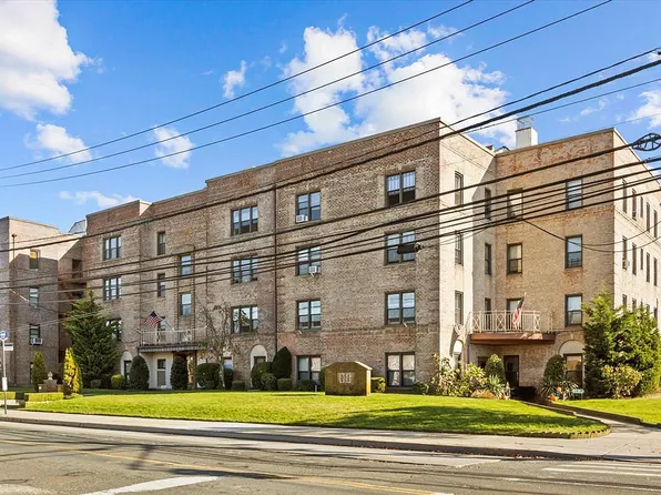 128-19 Newport Ave #1A, Queens, NY 11694