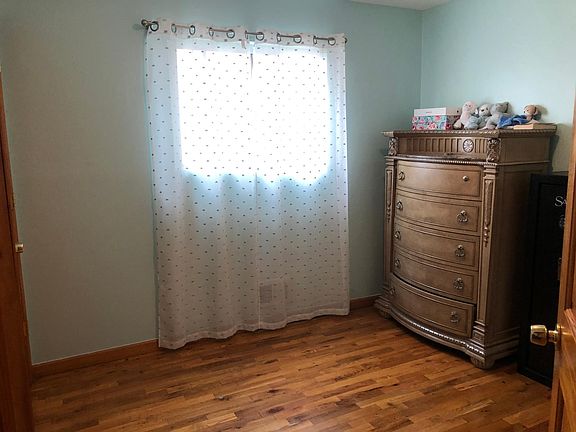 4th image of 7 Cedarwood Ct Floor 1