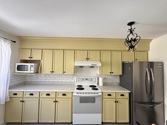 4th image of 7311 Moffatt Rd #7