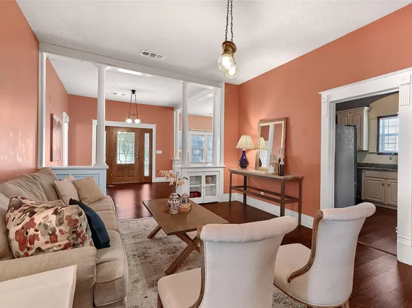 1117 W Bond St, Denison, TX 75020