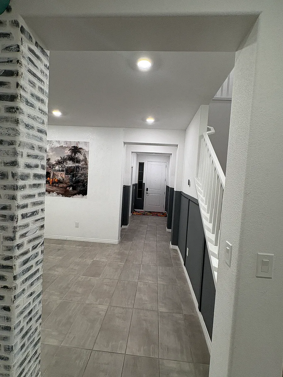 Foyer - 657 Stone Hammer Ave