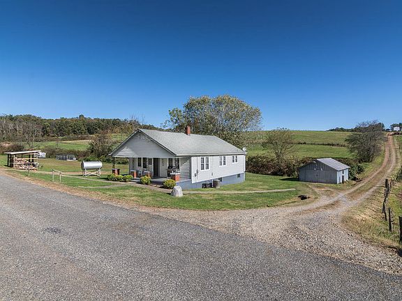 1.65 level acres