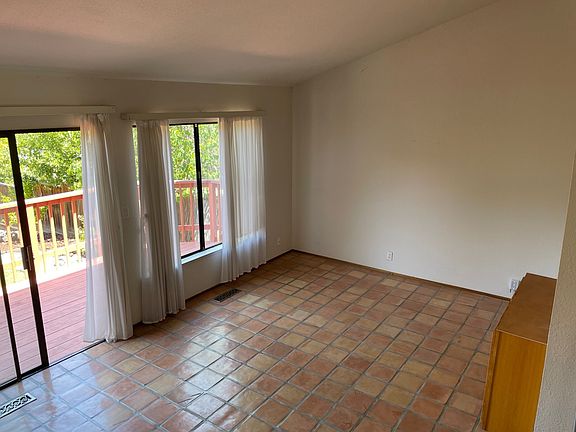 2nd image of 2885 Alice Ct