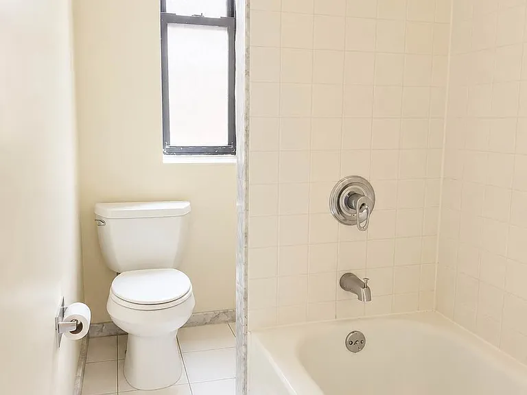 532 W 152nd St #42 — Photo 3