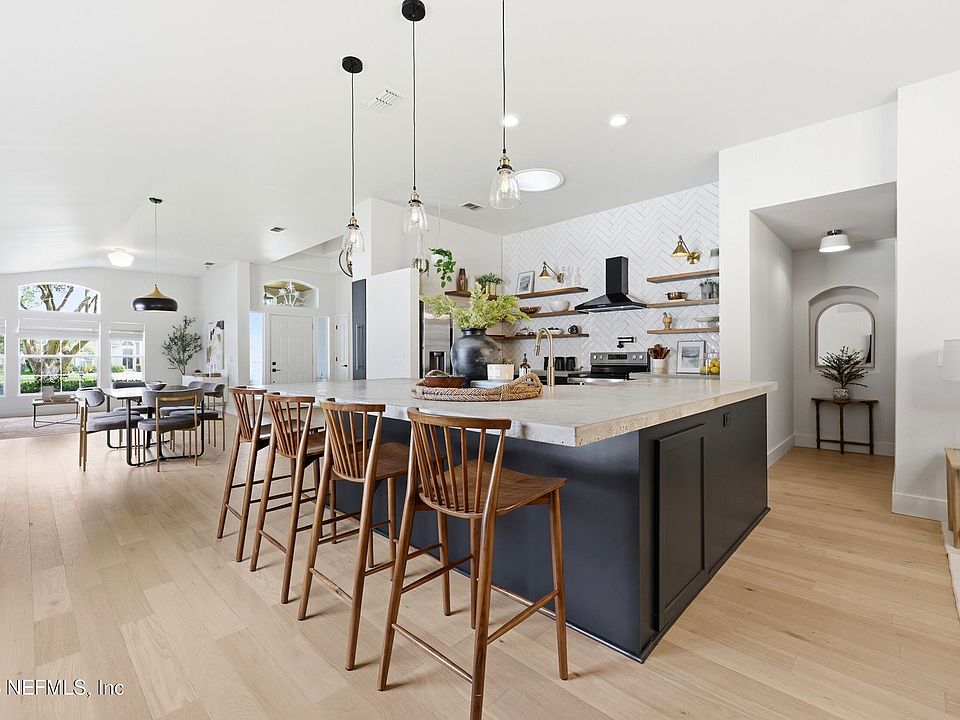 1st image of 1535 BLUE HERON Court