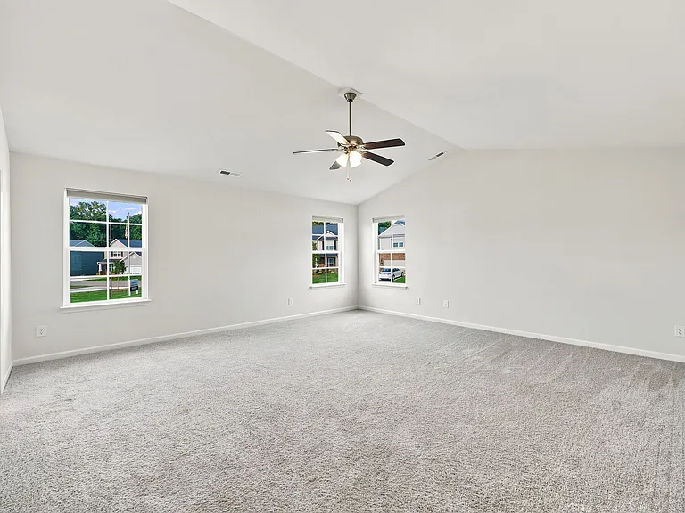 2509 Summersby Dr — Photo 35